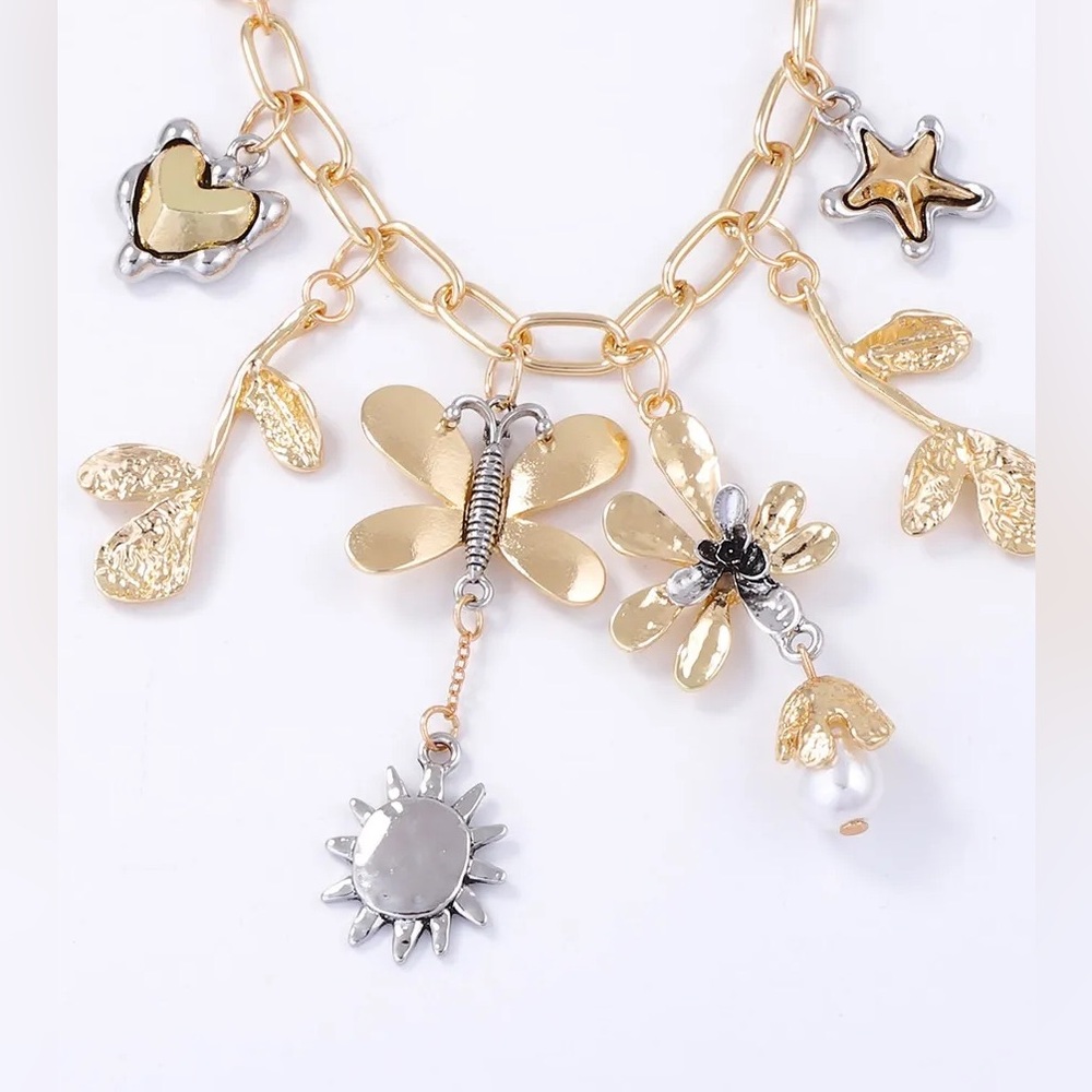 NWT. Zara Golden/Silver Butterfly Charm Combination Necklace. - Picture 4 of 12